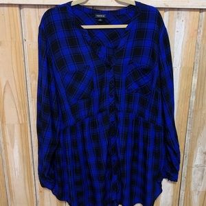 Torrid Plus Size 3X Button Down Top